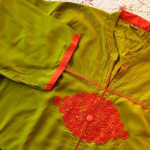 Fabulous, Ethnic Kurta India tunic top dress, green/orange embroidery, XXL